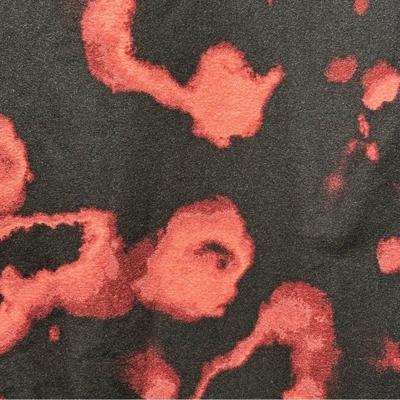 NEW LulaRoe OS Soft Leggings One Size  2-10 Small-Large Red Black Abstract - Picture 7 of 11